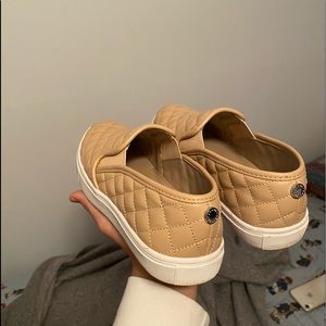 Steve Madden Slip on